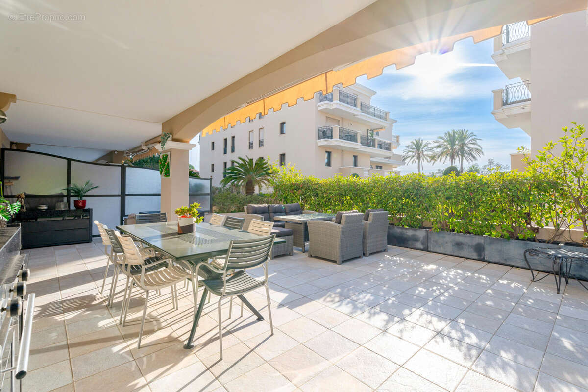 Appartement à HYERES