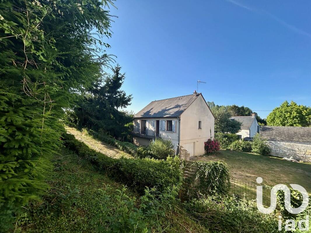 Photo 1 - Maison à LONGUE-JUMELLES