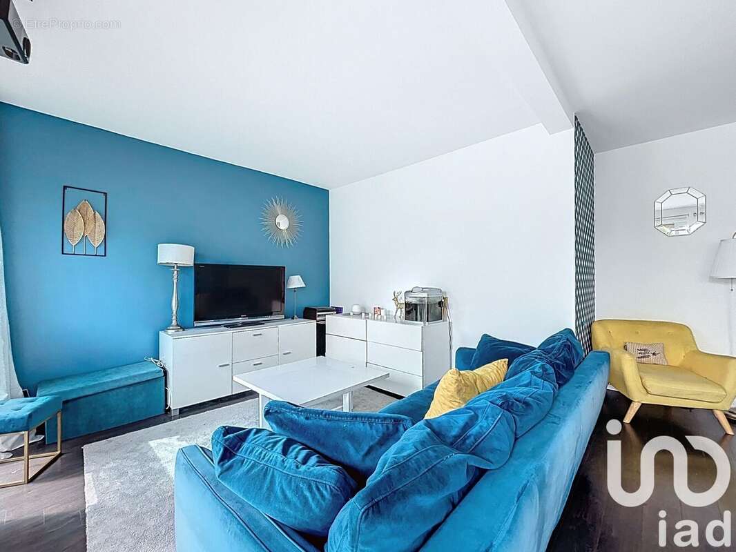 Photo 2 - Appartement à LA CELLE-SAINT-CLOUD