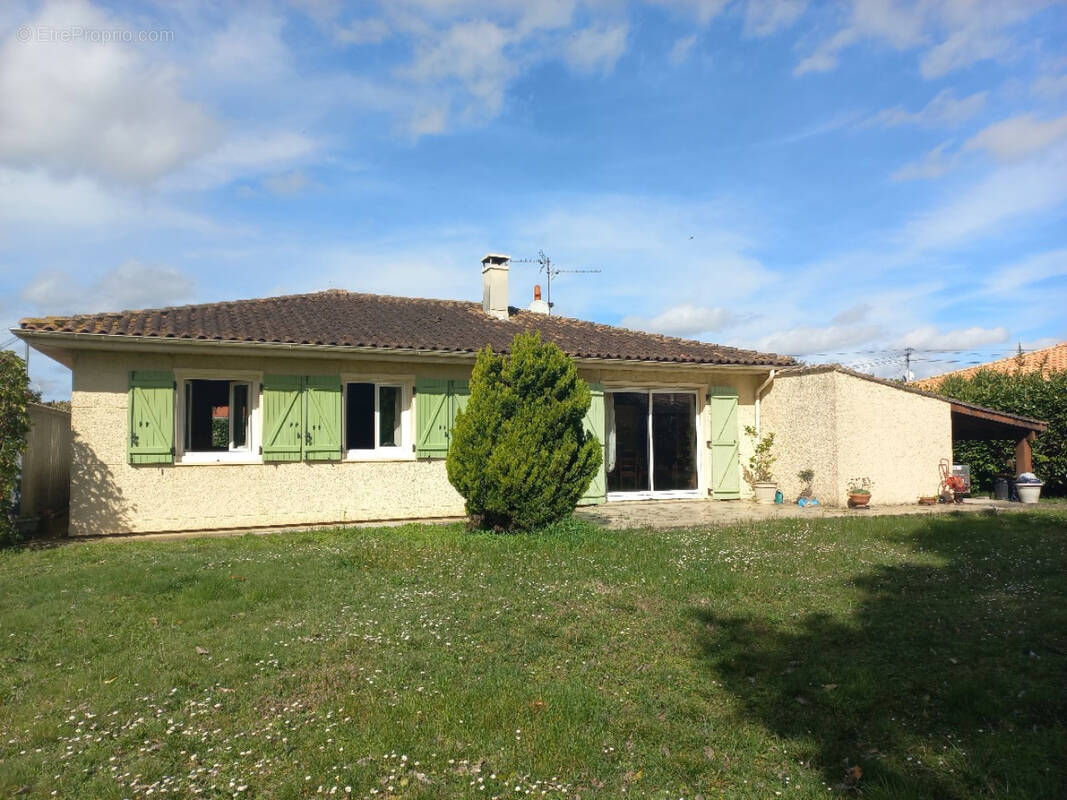 Maison à FROUZINS