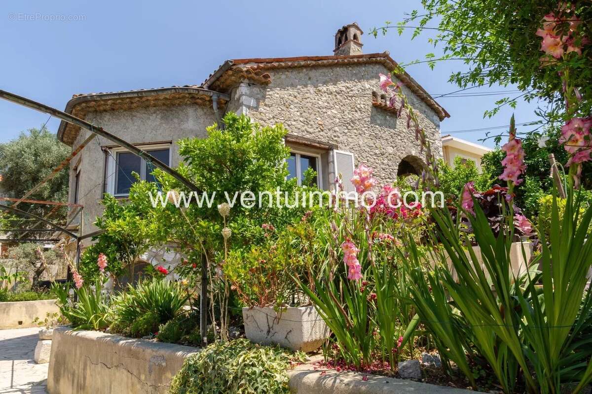Maison à CAGNES-SUR-MER