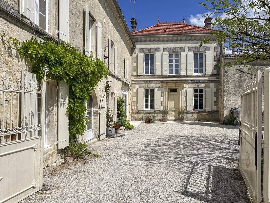Maison à MATHA