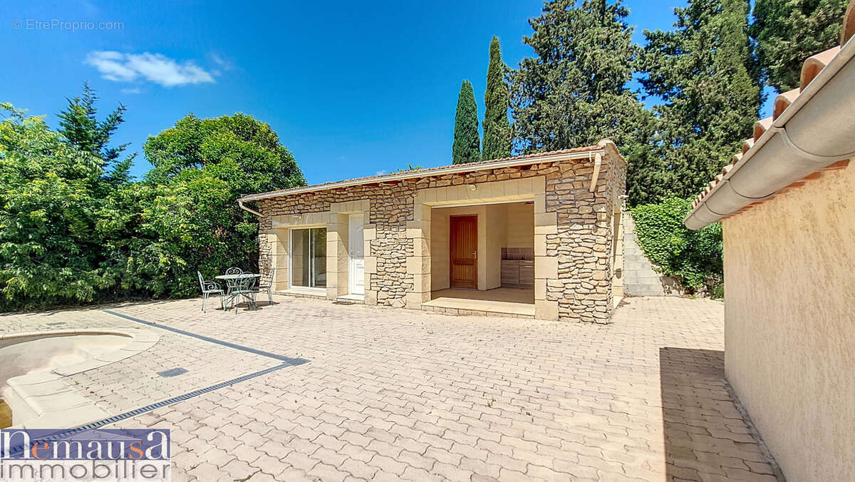 Maison à NIMES