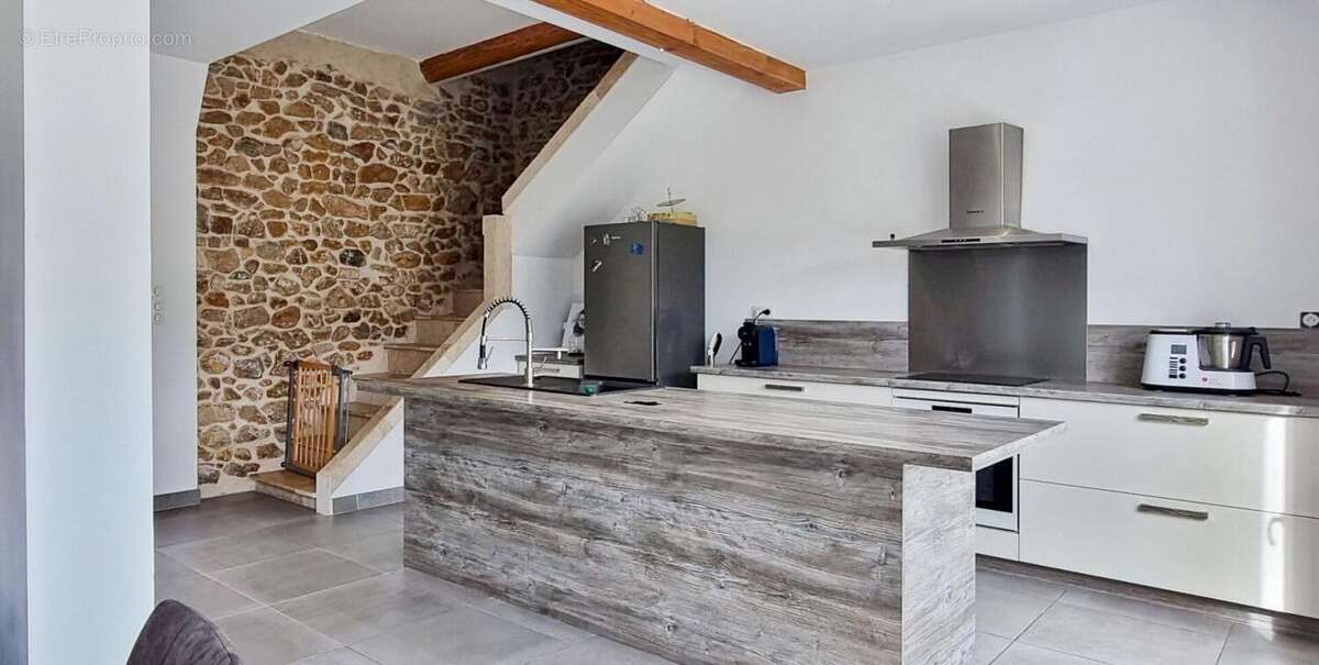 Maison à CENDRAS