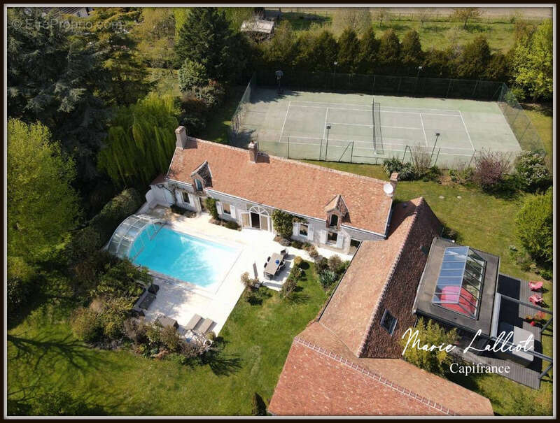 Maison à COURCY-AUX-LOGES