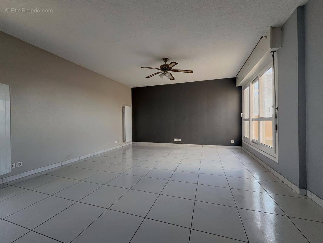 Appartement à GENLIS