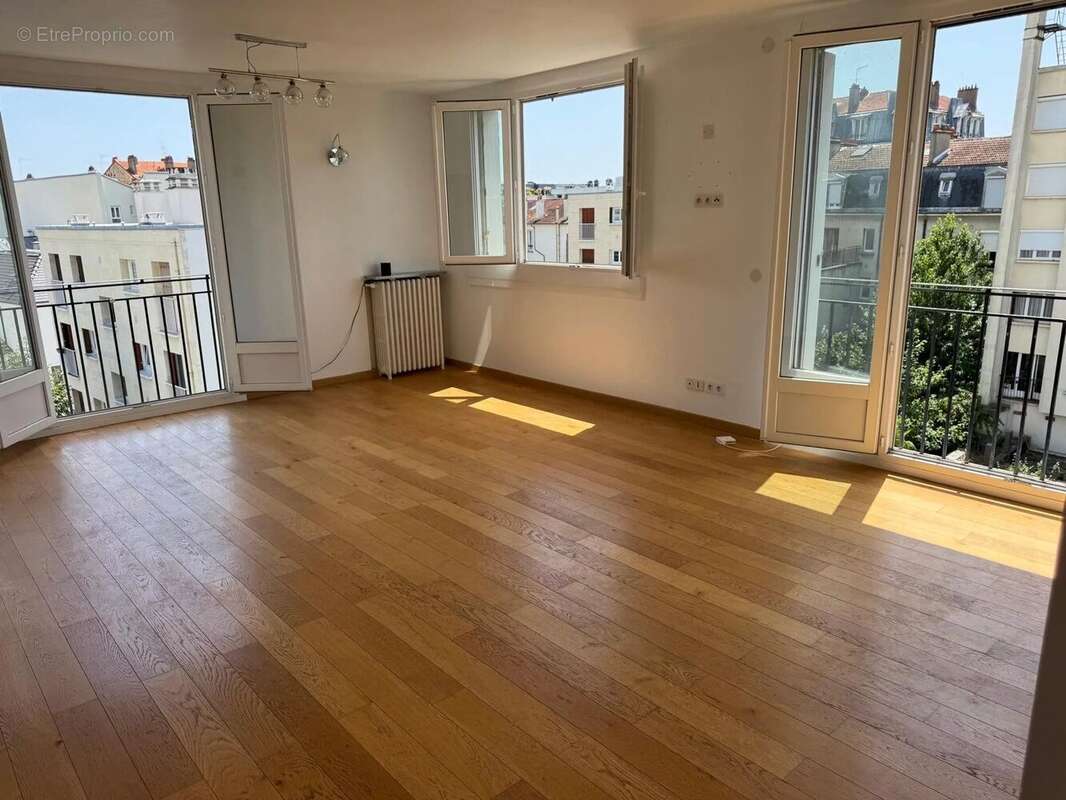Appartement à LE PERREUX-SUR-MARNE