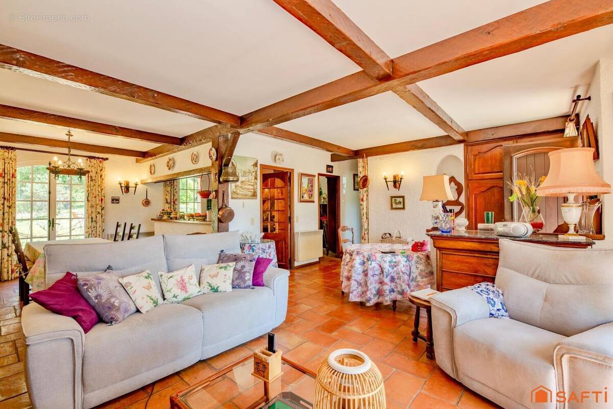 Photo 1 - Maison à LA MOLE