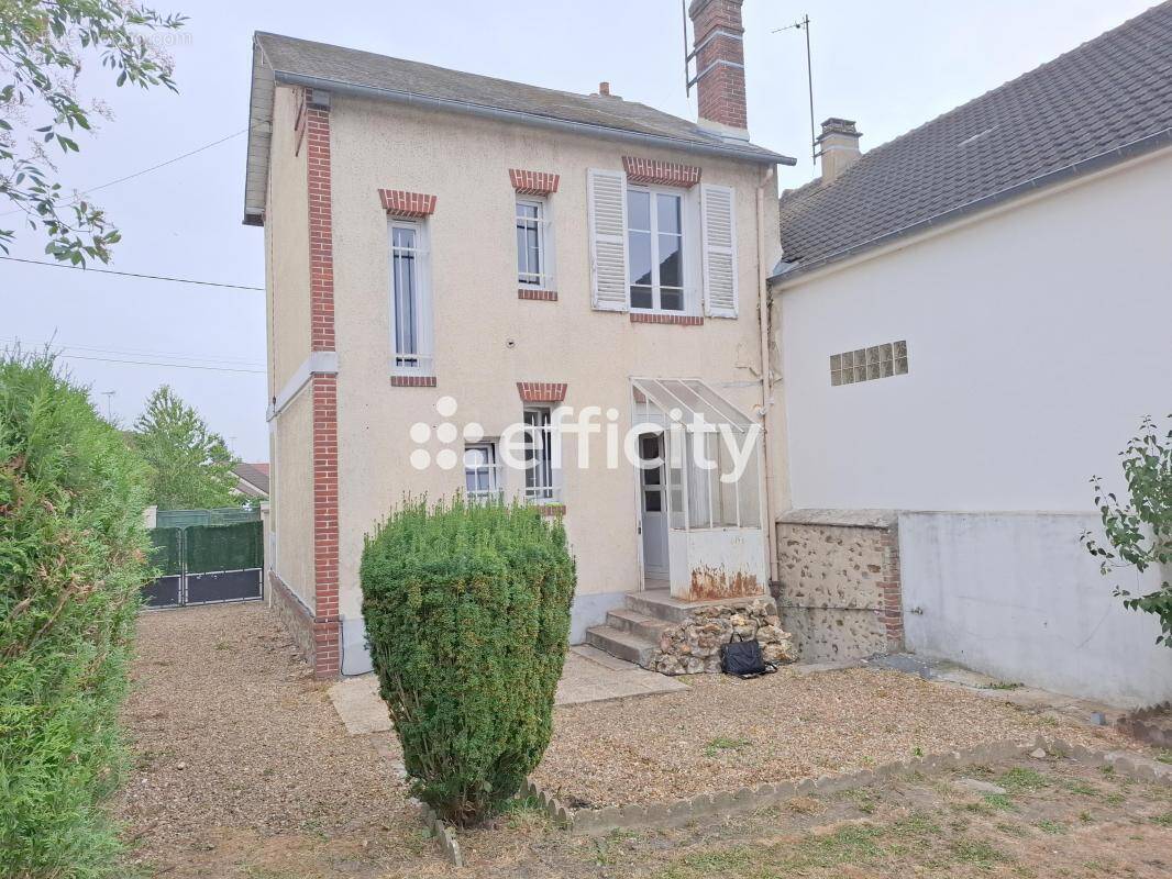 Maison à LA LOUPE