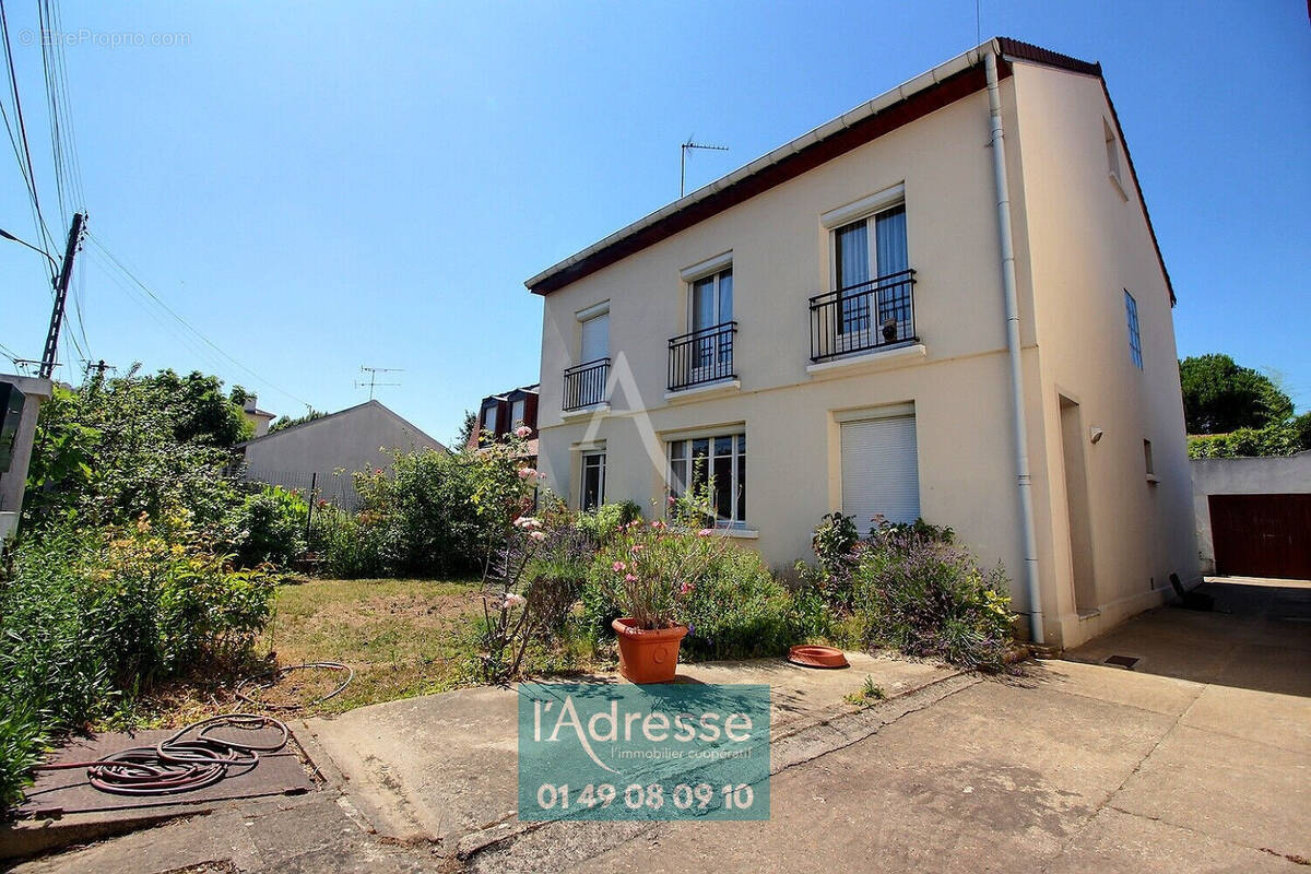 Maison à L&#039;HAY-LES-ROSES