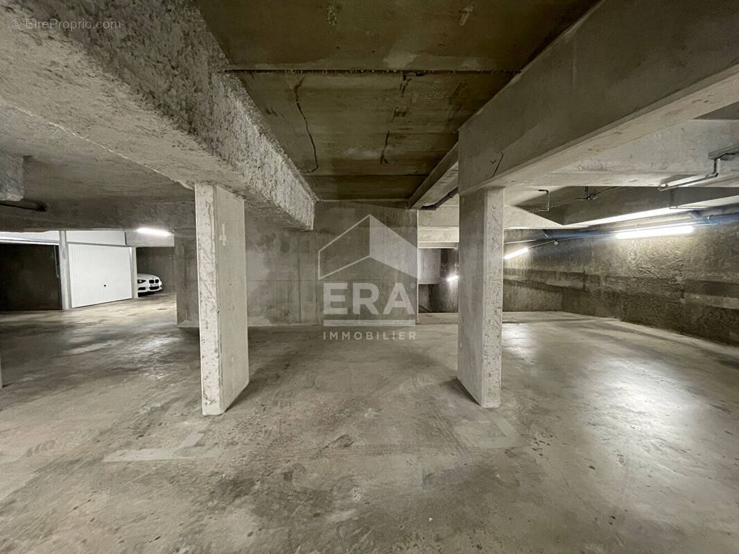 Autre à MARSEILLE-10E