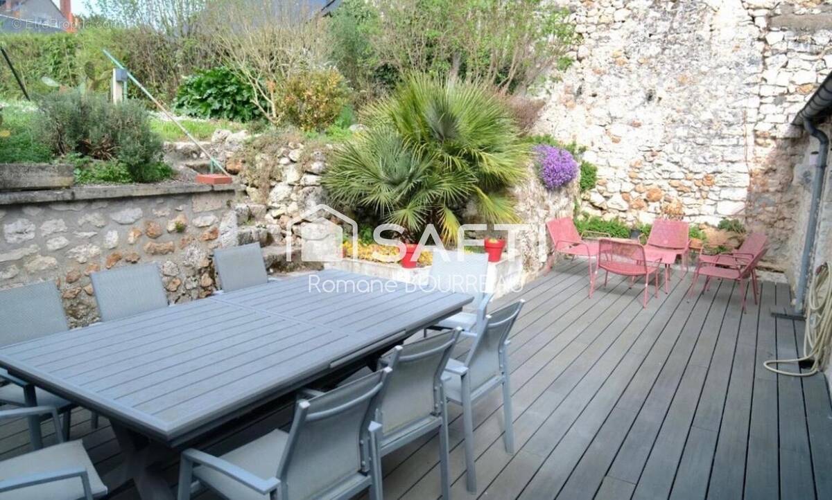 Photo 1 - Maison à ARTANNES-SUR-INDRE