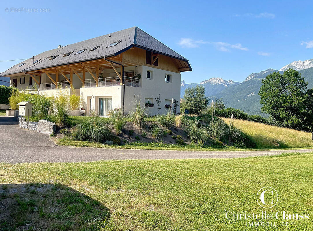 Appartement à DOUSSARD