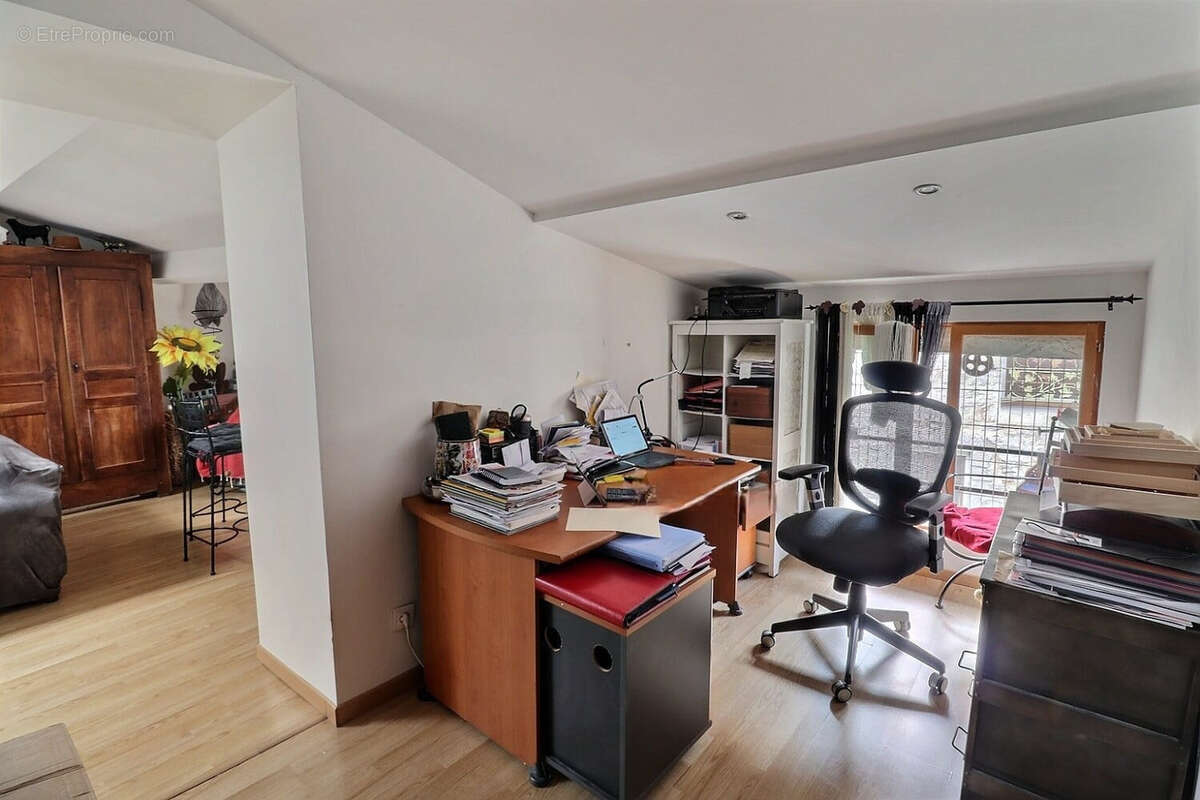 Appartement à VIOLS-LE-FORT