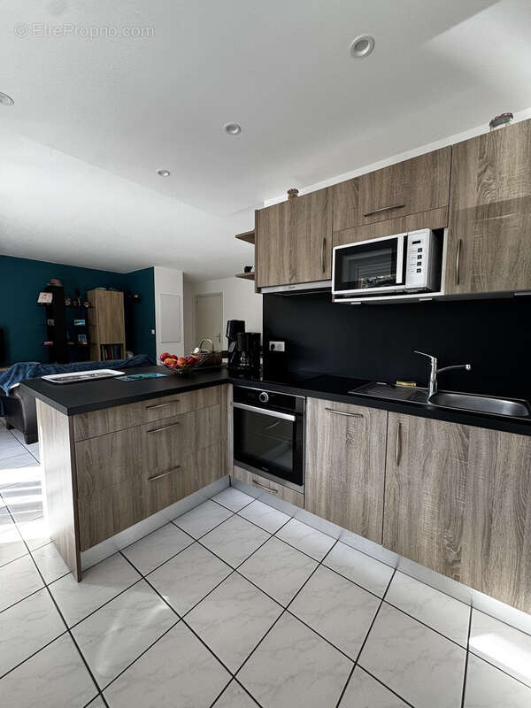 Appartement à ONET-LE-CHATEAU