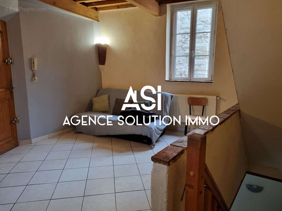 Appartement à VIVIERS