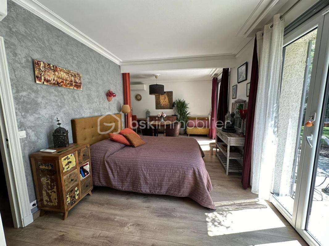 Maison à NOISY-SUR-ECOLE