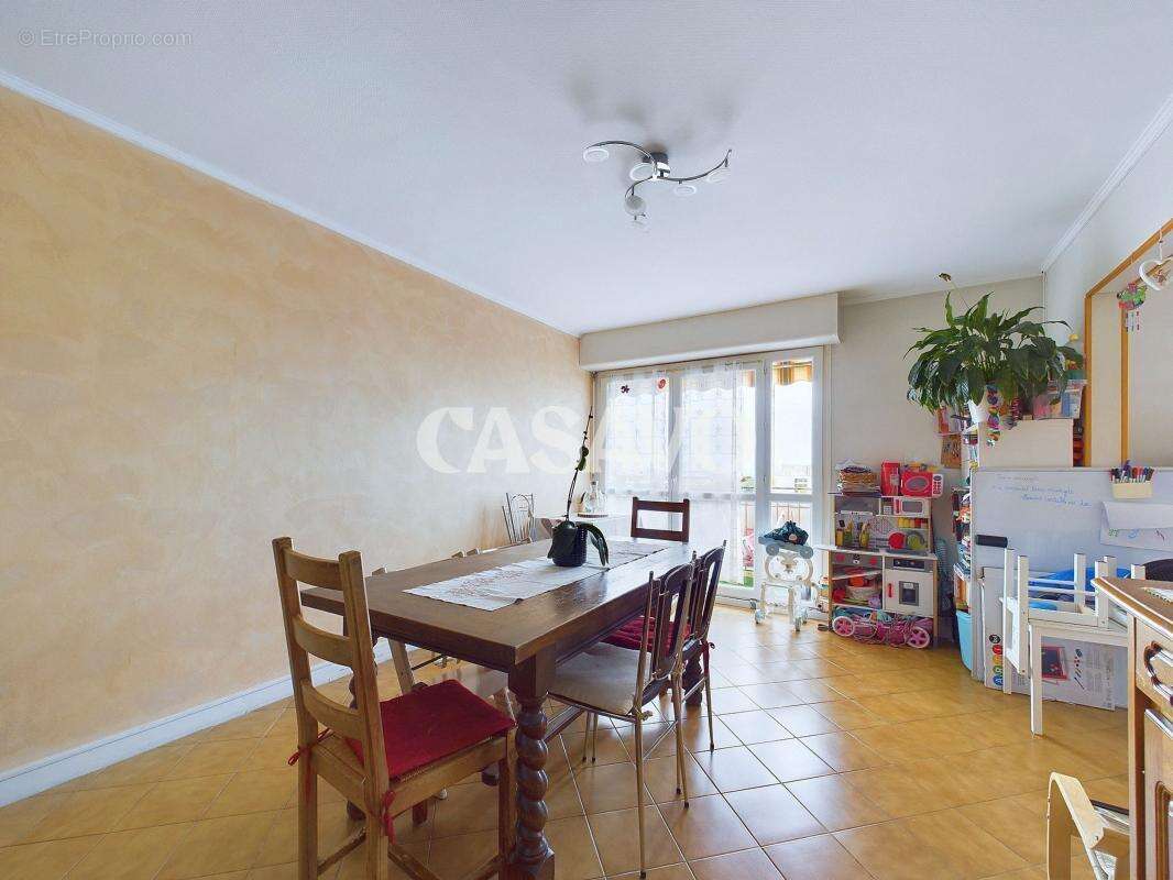 Appartement à CALUIRE-ET-CUIRE
