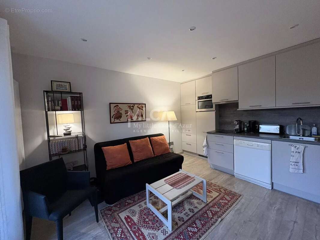 Appartement à SAINT-ETIENNE-DE-TINEE