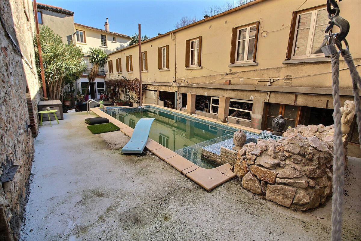 Maison à ESTAGEL