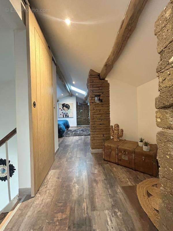 Maison à MONCLAR-DE-QUERCY