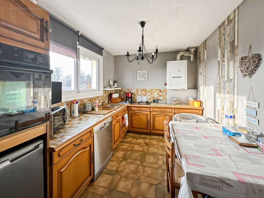 Maison à MARGENCY