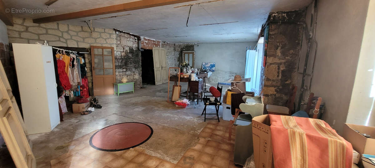 Appartement à AYEN