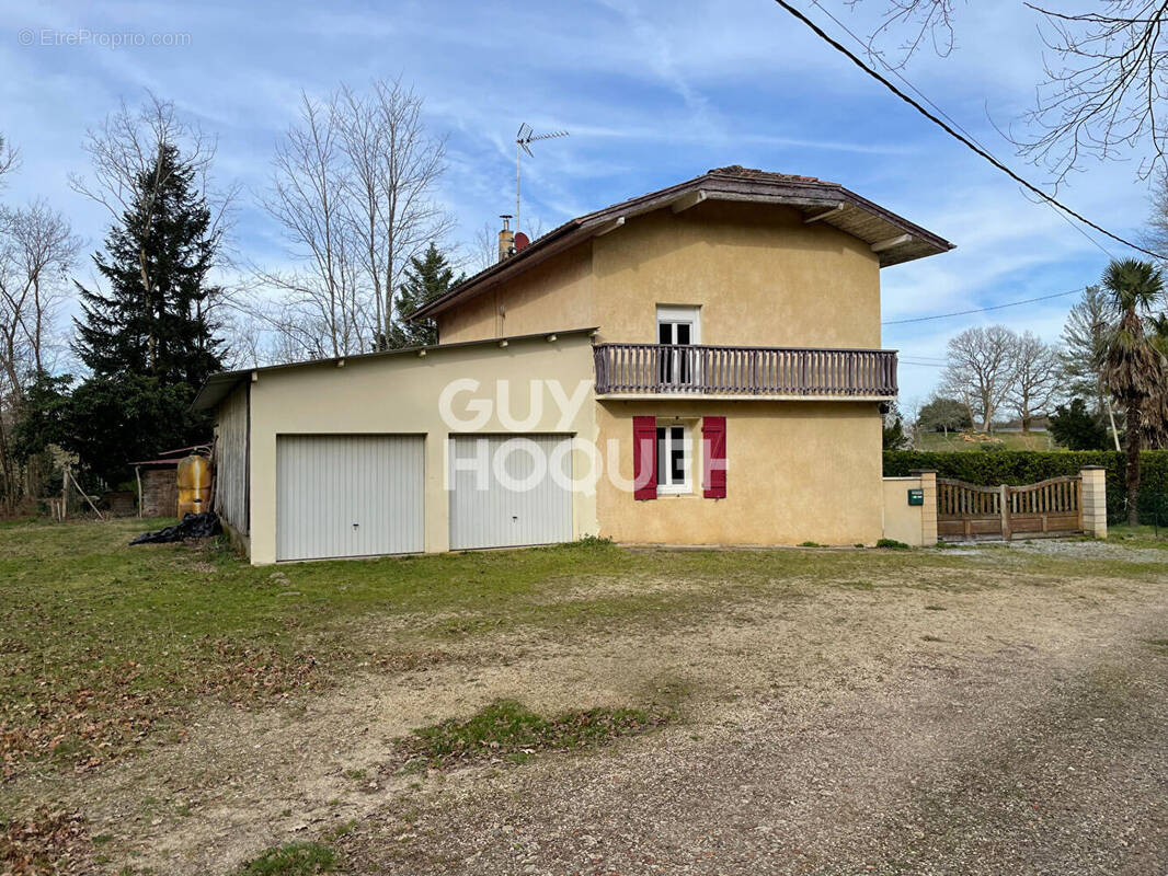 Maison à CAMPAGNE
