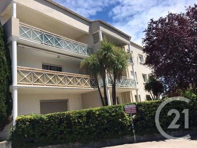Appartement à MAUGUIO