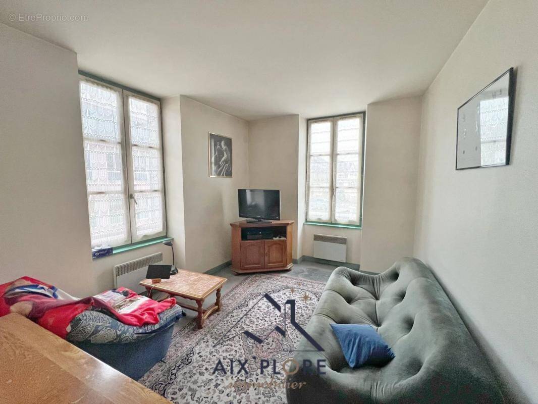 Appartement à SAINT-GENIX-SUR-GUIERS