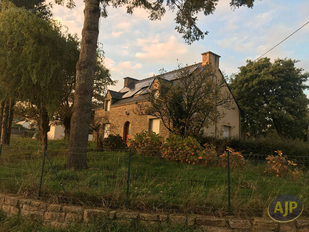 Maison à PEAULE