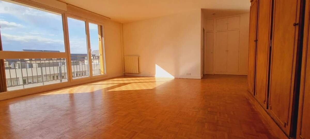 Appartement à VERSAILLES