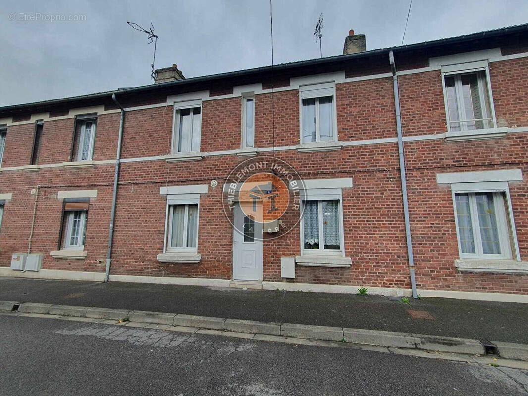 Maison à CHAUNY