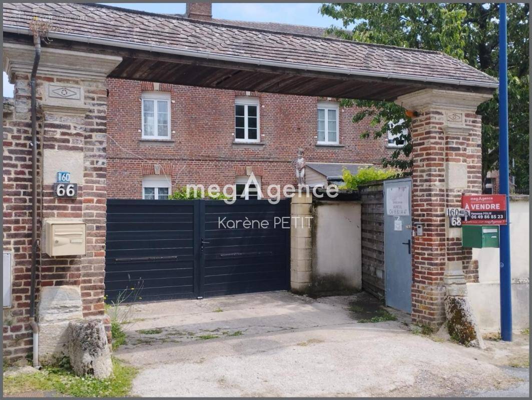 Appartement à AUNEUIL