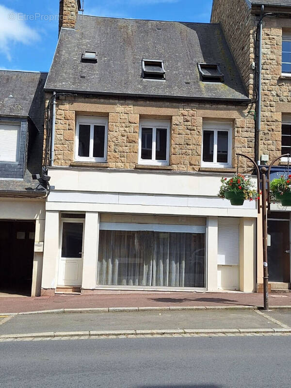 Appartement à SAINT-HILAIRE-DU-HARCOUET