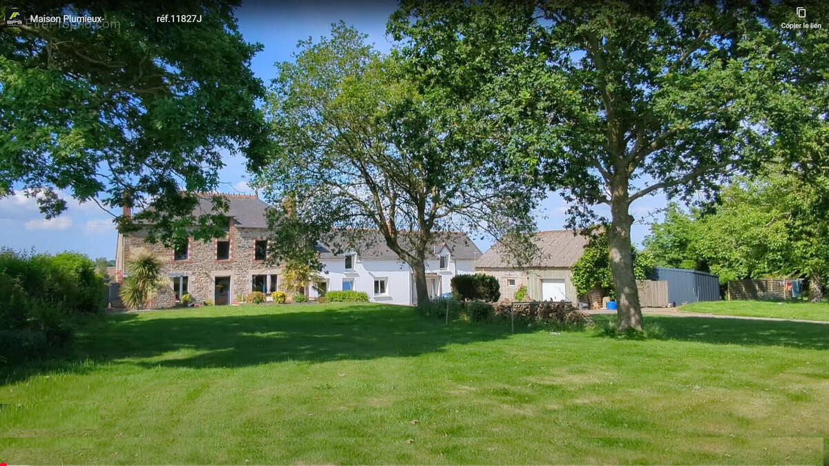Maison à PLUMIEUX