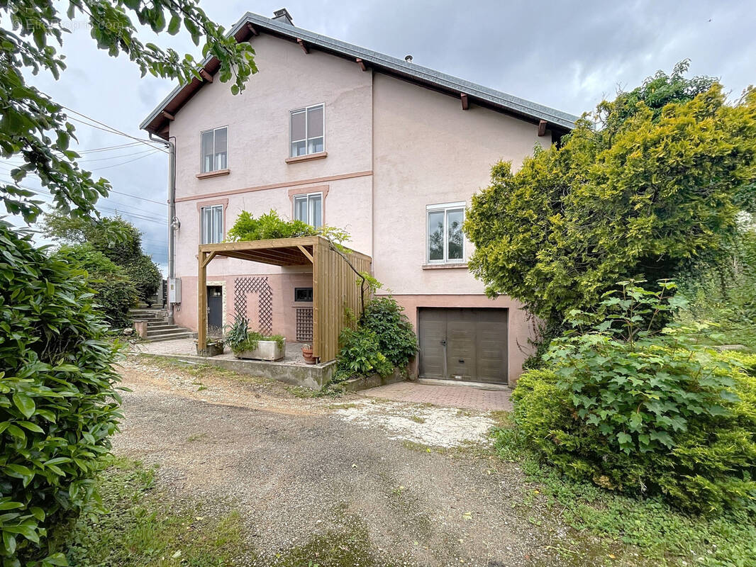 Maison à DANJOUTIN