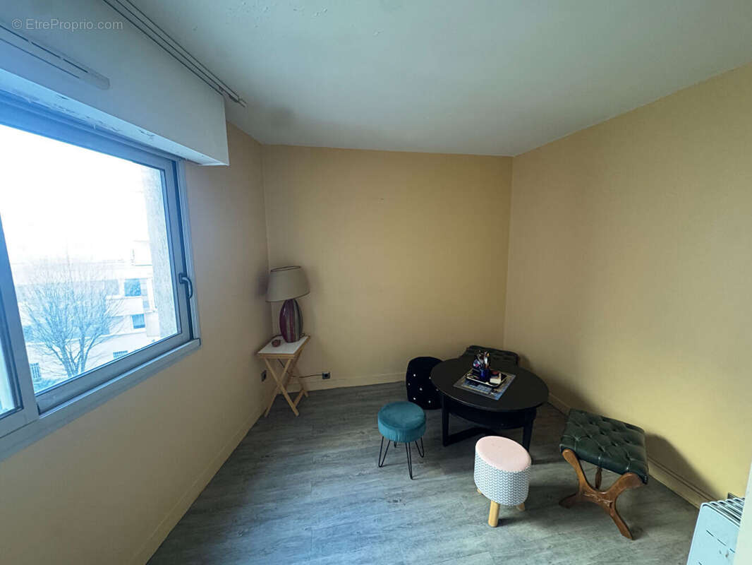 Appartement à PARIS-19E