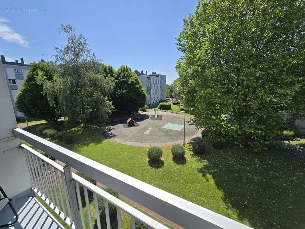 Appartement à MONT-SAINT-AIGNAN