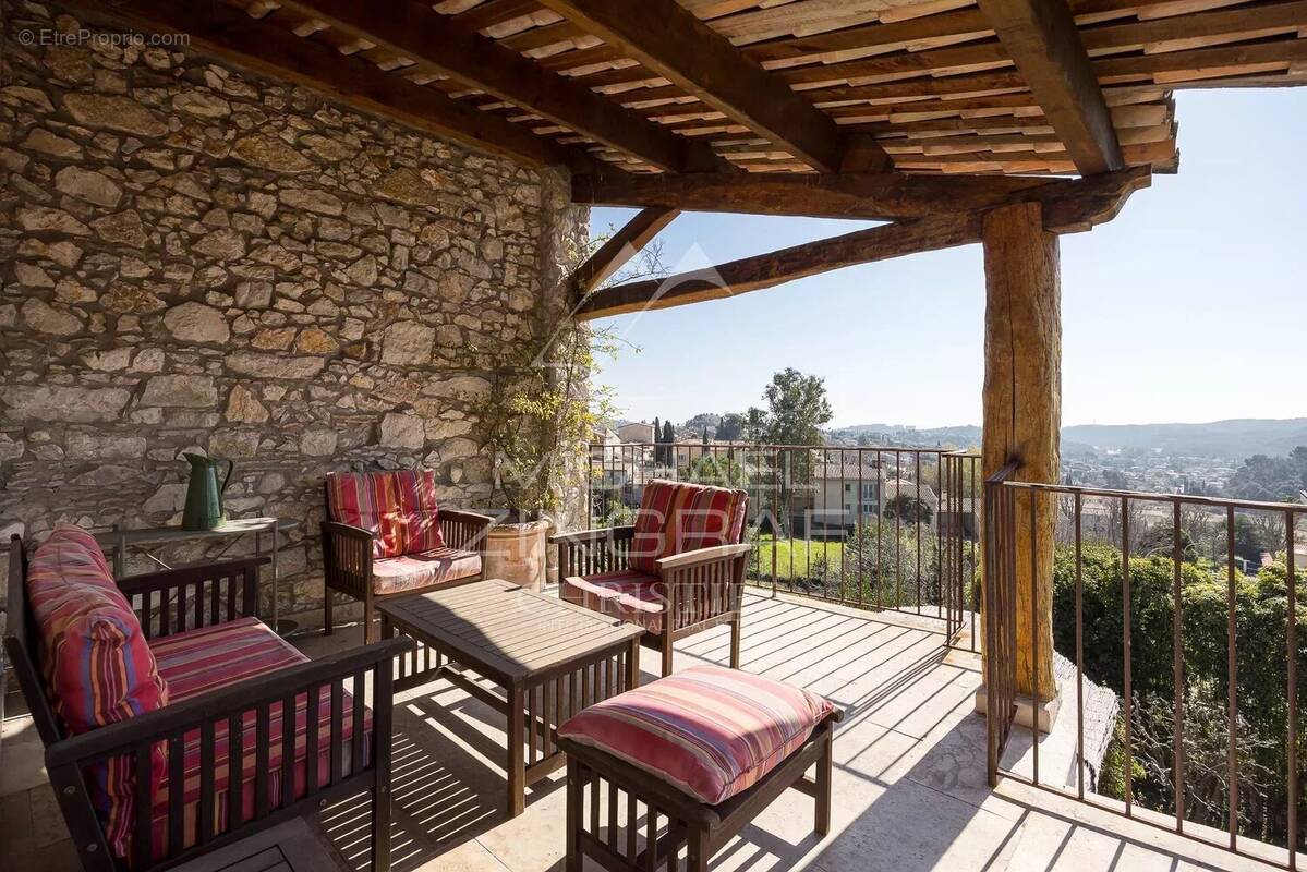 Maison à LA COLLE-SUR-LOUP