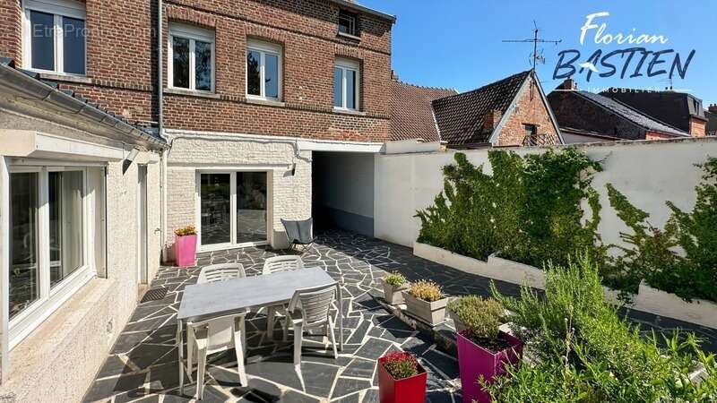 Maison à AUBRY-DU-HAINAUT