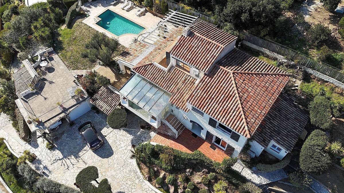 Maison à FREJUS