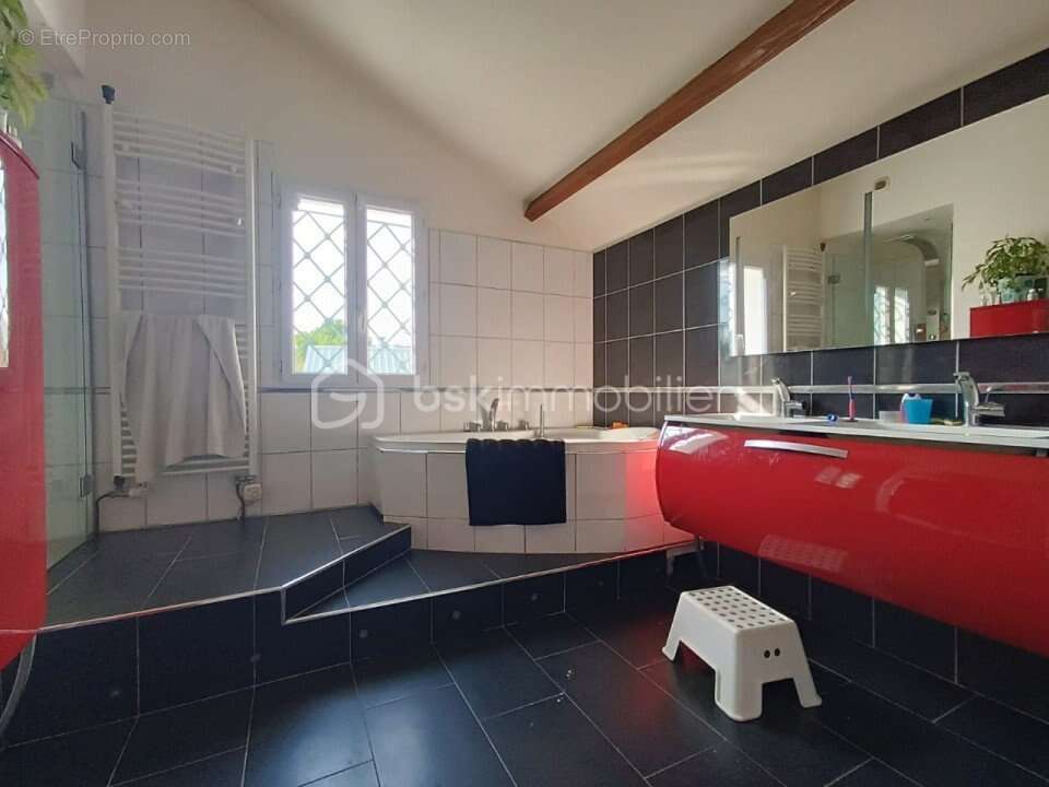 Maison à MONTGERON