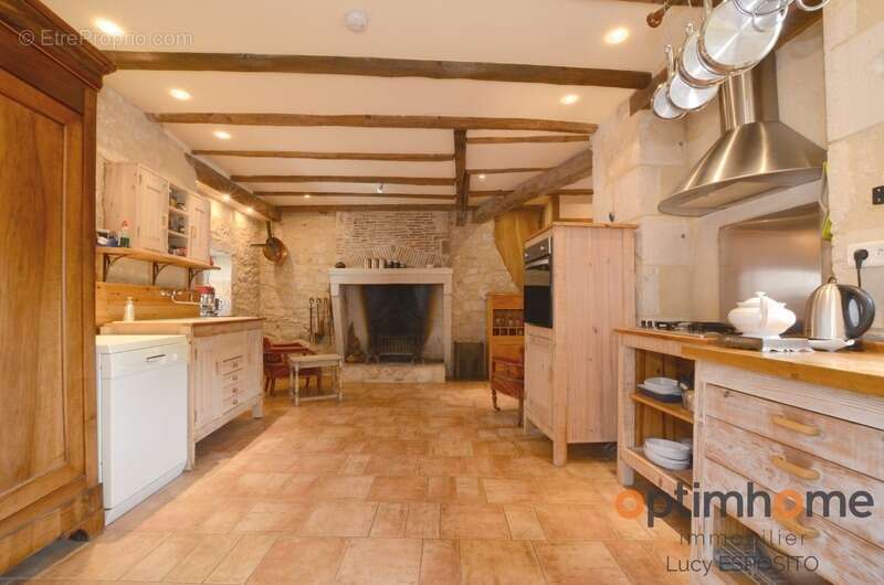 Maison à CHARROUX