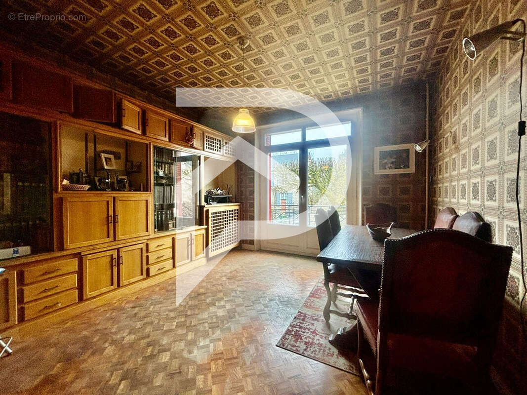 Maison à LA FERTE-ALAIS