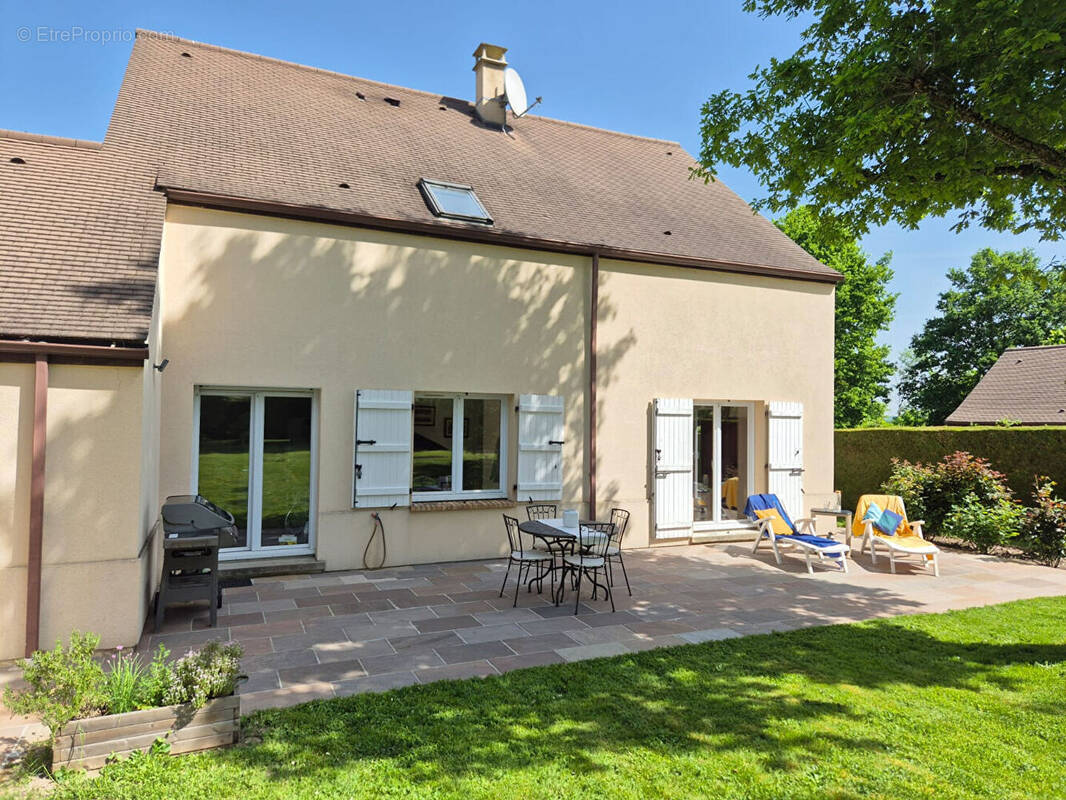 Maison à MONTFORT-L&#039;AMAURY