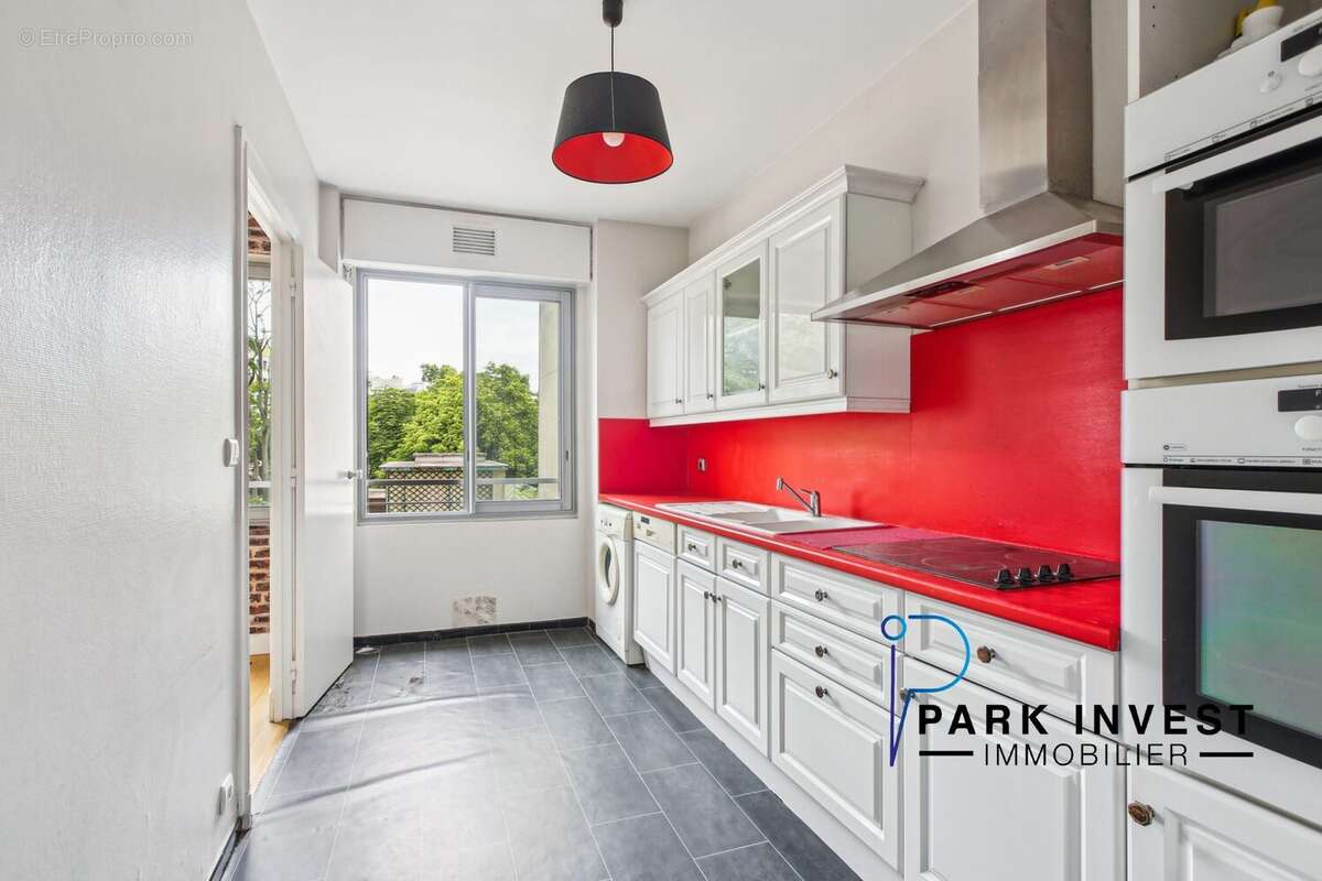 Appartement à PARIS-8E
