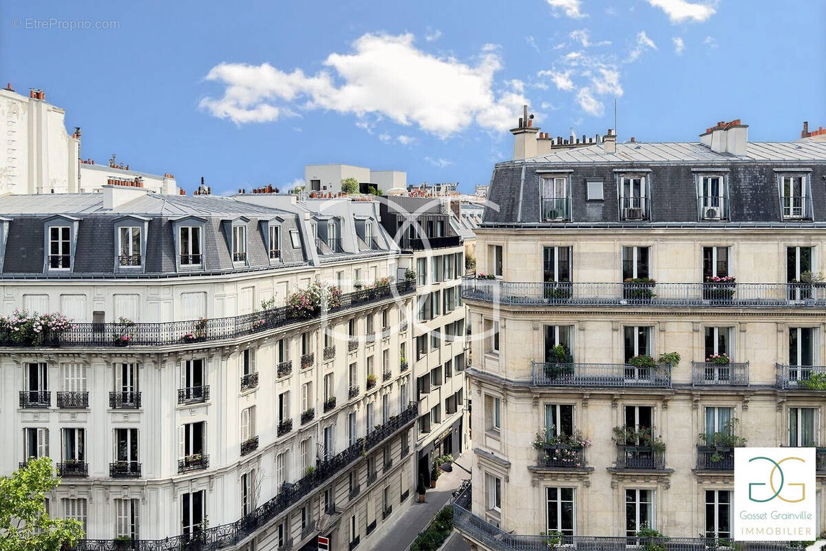 Dernier étage avec vue sur les toits - Appartement à PARIS-5E