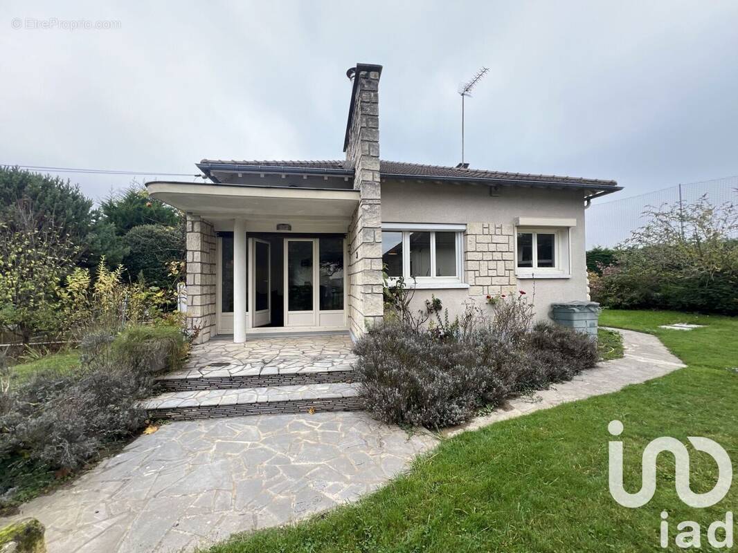 Photo 1 - Maison à MONTMORENCY