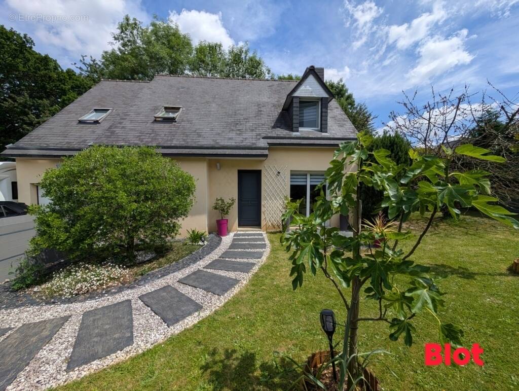Maison à BAIN-DE-BRETAGNE